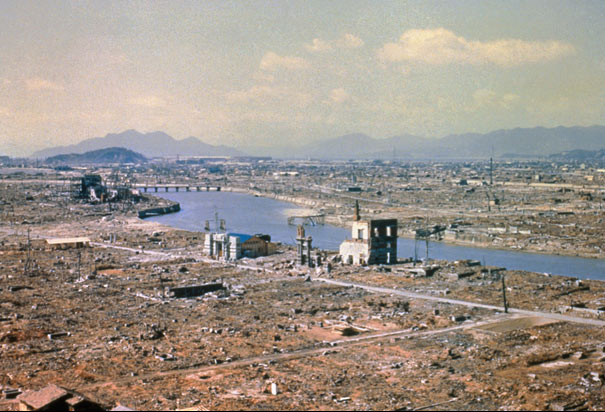 原子弹轰炸广岛和长崎是骗局?