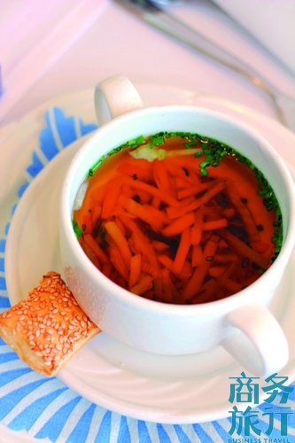 徒步瑞士少女峰 踩上云端叩开天堂之门