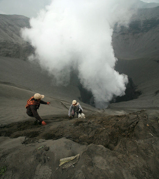 五一尝鲜地:印尼玛琅观火山爆发