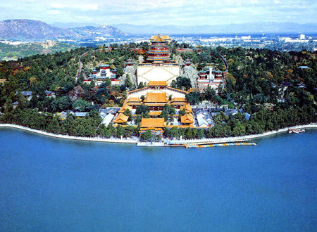 颐和园门票价格:旺季30元(联票60元);淡季20元(联票50元)开放时间